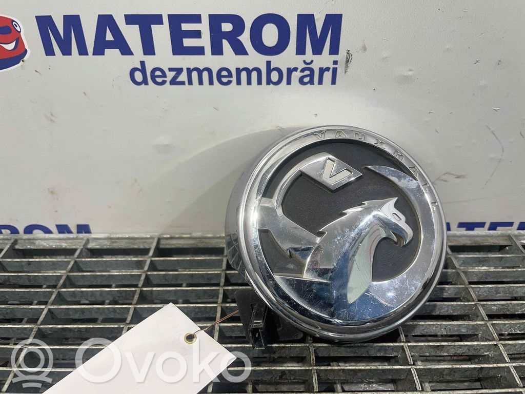 Opel Corsa E Griff Taster Öffner Heckklappe Kofferraumdeckel 