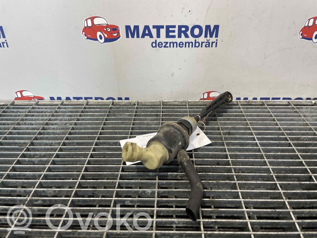Dacia Duster Cilindro maestro de embrague 