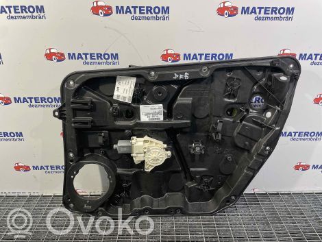 Mercedes-Benz B W246 W242 Etuoven ikkunan nostin moottorilla 