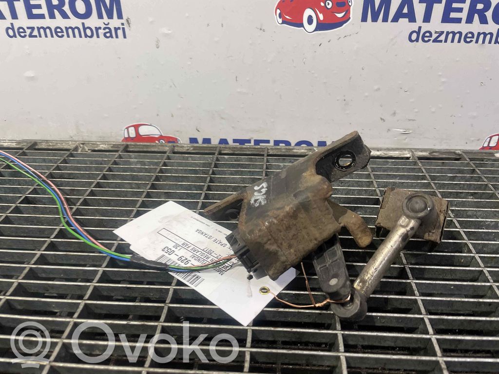 Hyundai i30 Senzor nivel far 