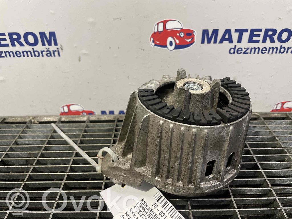 Mercedes-Benz E W212 Supporto di montaggio del motore