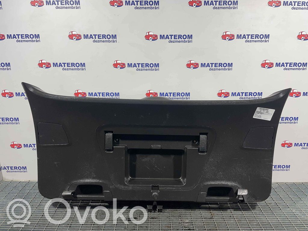 Opel Astra J Garniture de hayon