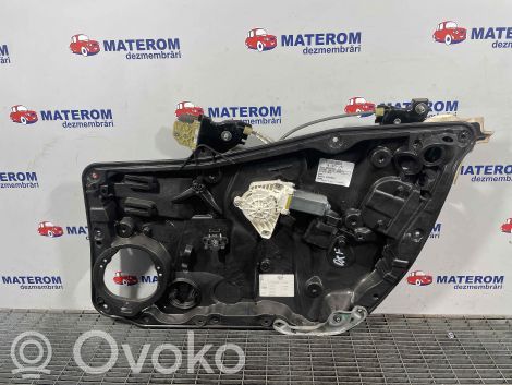 Mercedes-Benz CLA C117 X117 W117 Front door window regulator with motor 