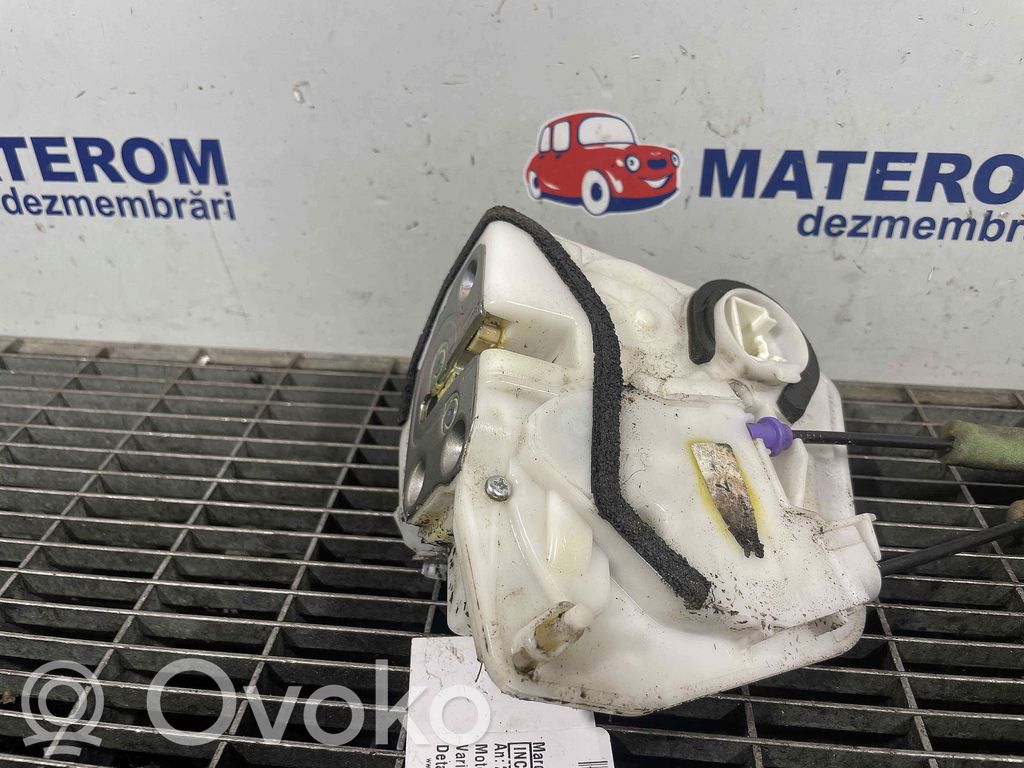 Mazda 3 II Cerradura de puerta trasera 