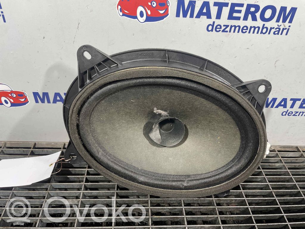 Toyota Avensis T270 Altavoz del panel