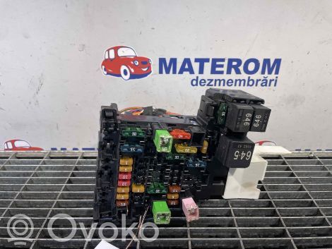 Audi A3 S3 8V Ramka / Moduł bezpieczników