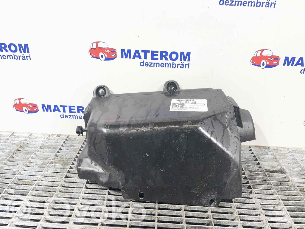 Placa protectora/protector antisalpicaduras motor   31437422