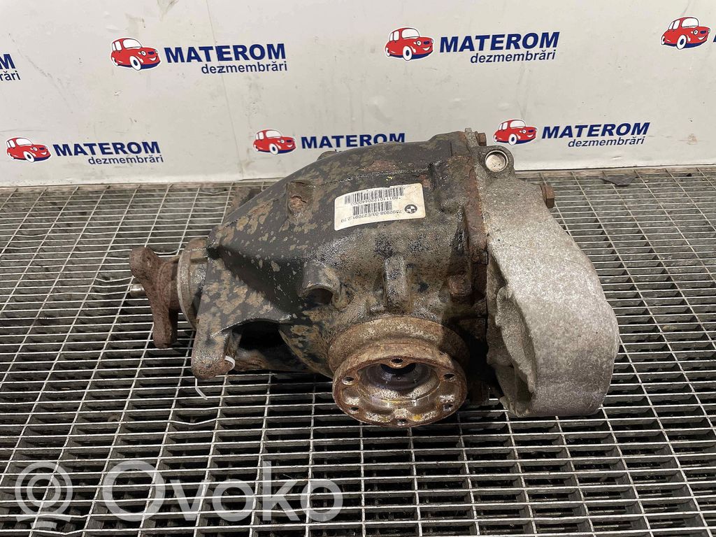 Hinterachsdifferential   7592938