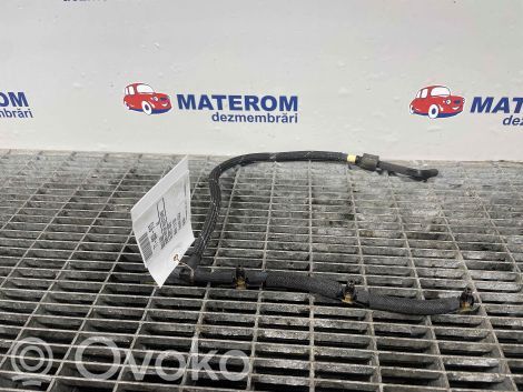 Audi A4 S4 B8 8K Tuyau de retour de carburant 