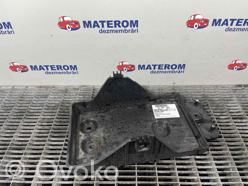 Mazda CX-5 Engine mount bracket 