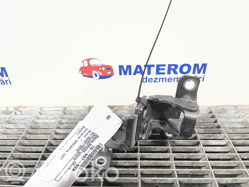 Mazda CX-5 Tailgate/trunk/boot hinge 