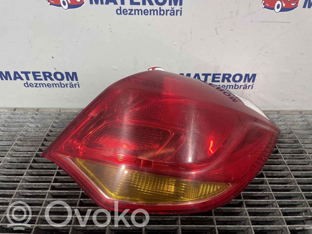 Opel Astra J Luci posteriori 