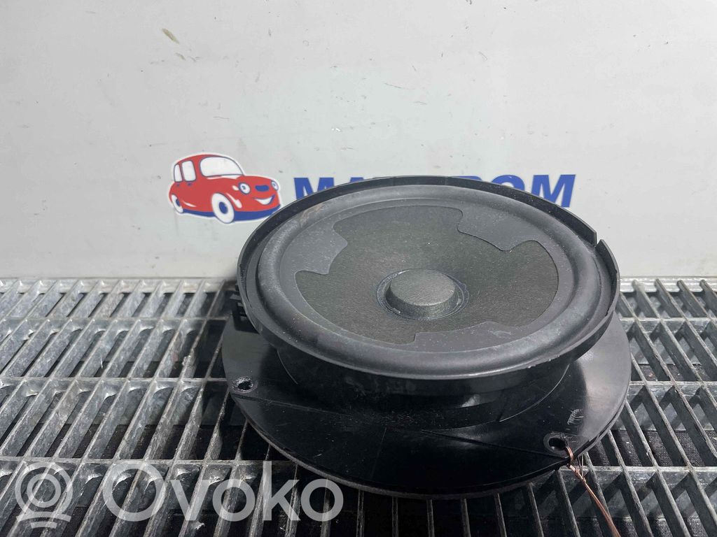 Volkswagen Touran III Altavoz del panel 