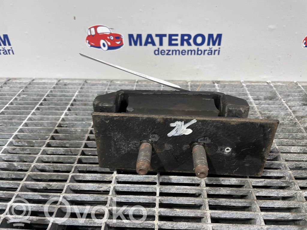 Iveco Daily 3rd gen Engine mount bracket 