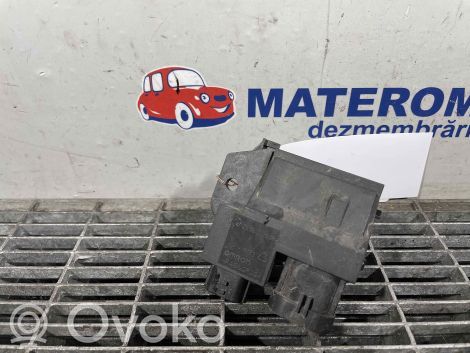 Sterownik / Moduł wentylatorów   255509263R