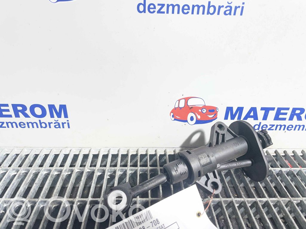 Volkswagen PASSAT B8 Cilindru principal ambreiaj
