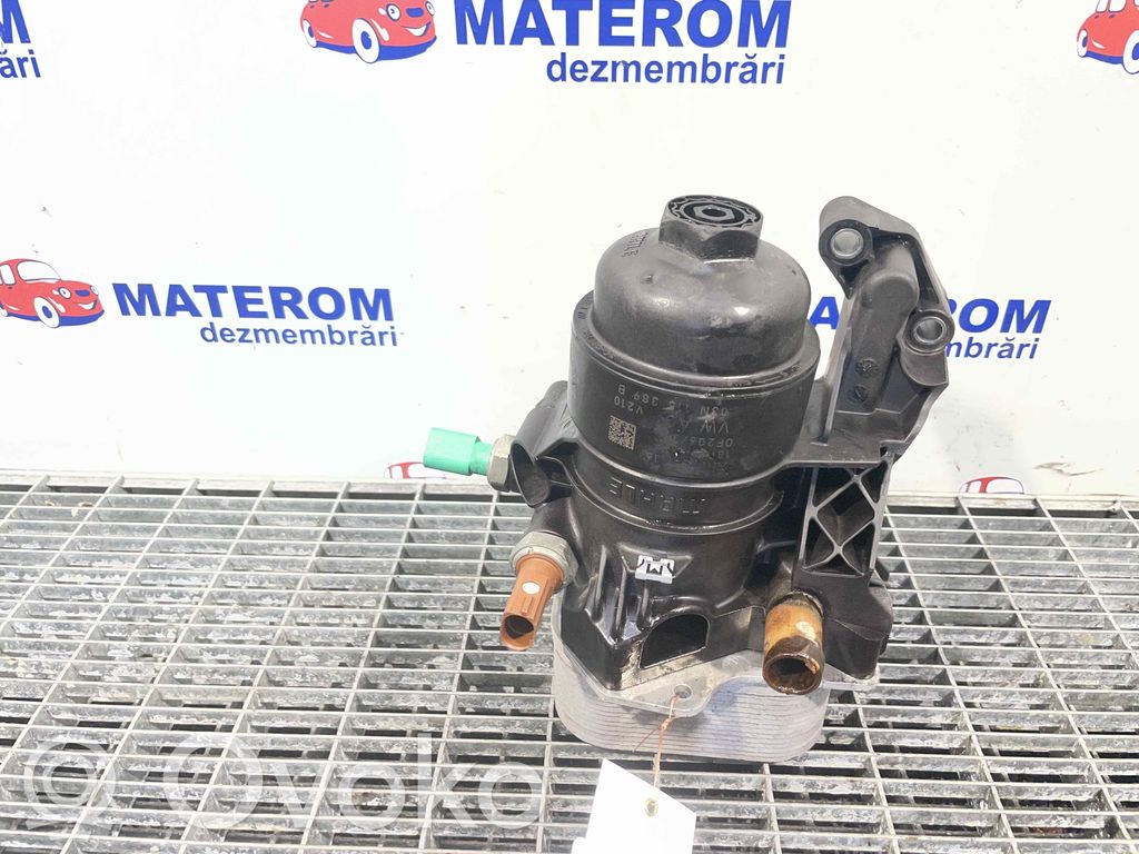 Volkswagen PASSAT B8 Supporto di montaggio del filtro dell’olio