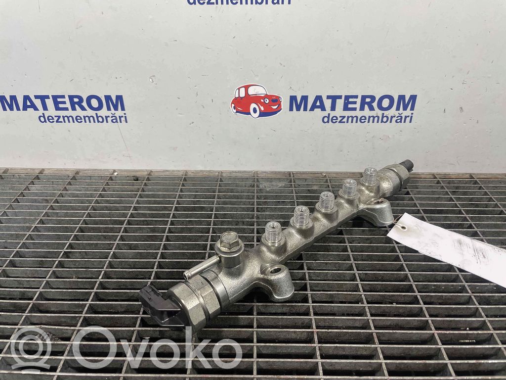 Mazda 3 II Polttoainepääputki 
