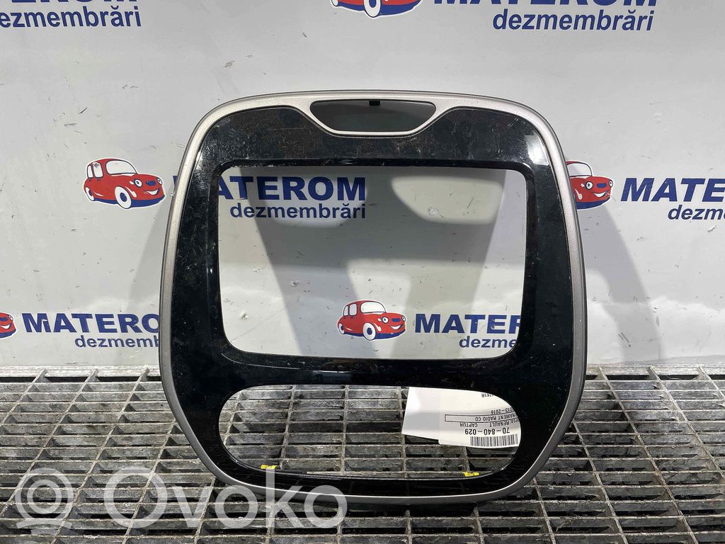 Renault Captur Radio/CD/DVD/GPS head unit 