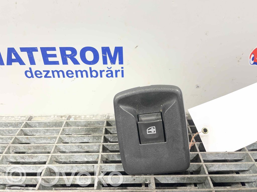 Dacia Logan II Interruttore di controllo dell’alzacristalli elettrico 