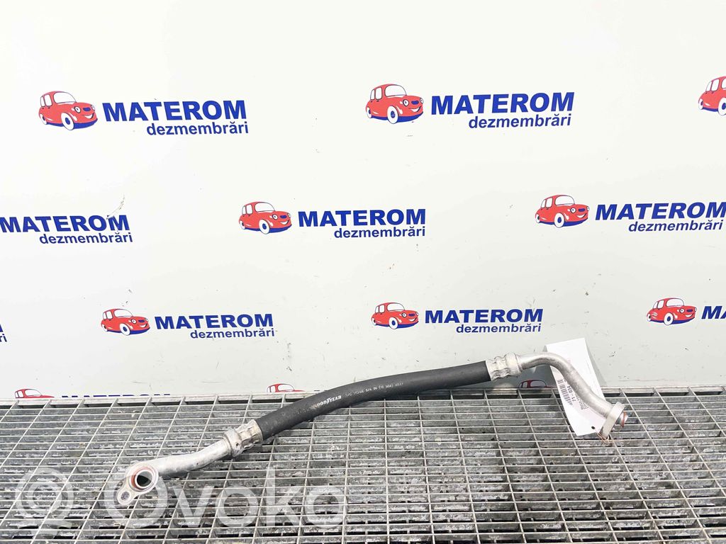 Ford Focus Ilmastointilaitteen putki (A/C) 