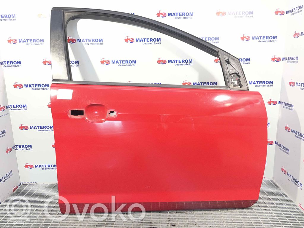 Ford Focus Дверь 