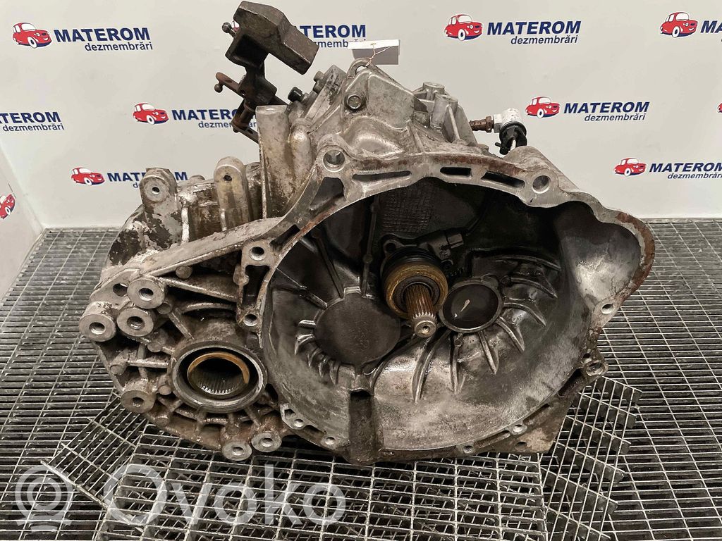 Opel Antara Boîte de vitesses manuelle à 5 vitesses