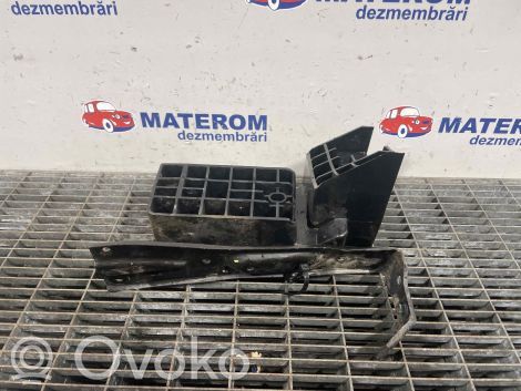 Ford Ranger Etupuskurin kannake 