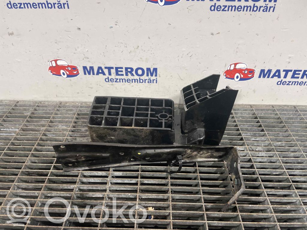 Ford Ranger Etupuskurin kannake