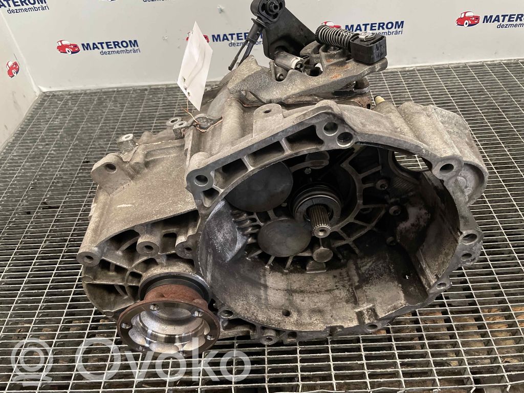 Audi Q3 8U Manualna 5-biegowa skrzynia biegów