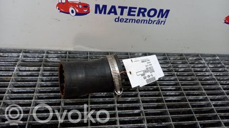 Volkswagen Touran II Furtun/conductă intercooler 