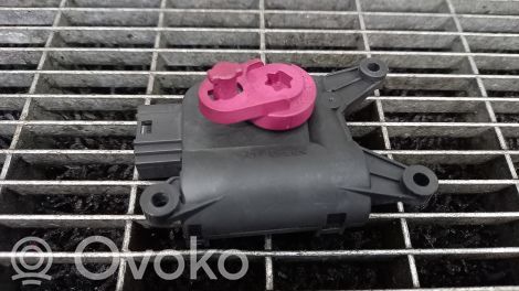 Audi A3 S3 8P Stellmotor Heizung Klima 