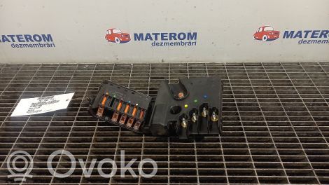 Mercedes-Benz E W211 Relais de batterie fusible 