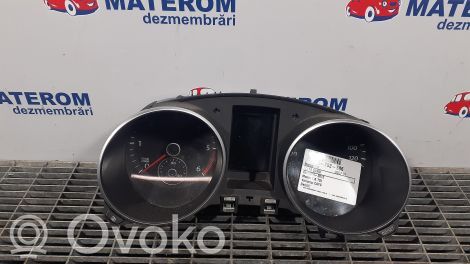 Volkswagen Golf VI Geschwindigkeitsmesser Cockpit