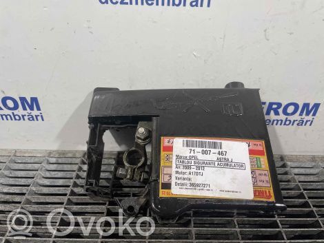 Opel Astra J Akun rele-sulake 