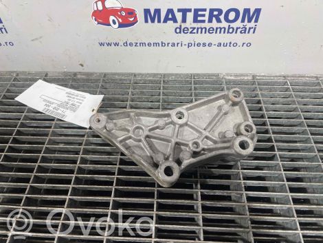 Mercedes-Benz Sprinter W906 Engine mount bracket 