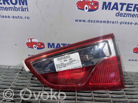 Ford Ecosport Galinis žibintas dangtyje 