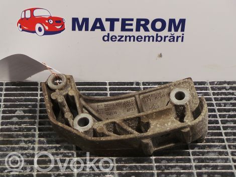 Renault Kangoo II Engine mount bracket 