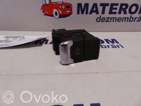 Audi A4 S4 B8 8K Rankinio stabdžio jungtukas 