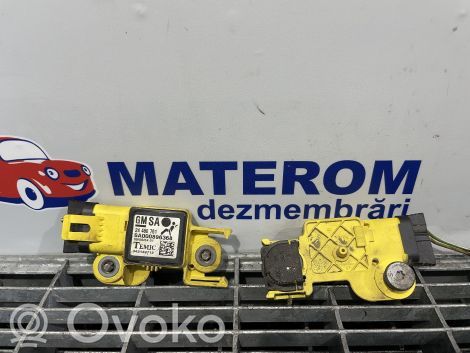 Opel Astra H Senzor impact/declanșare airbag