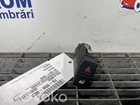 BMW 1 F20 F21 Botón interruptor de luz de peligro 