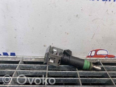 Ford C-MAX II Wtryskiwacz paliwa 