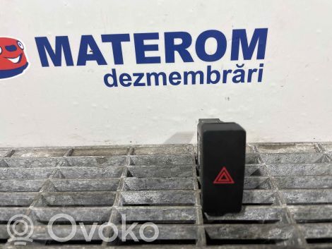 Mazda CX-5 Przycisk świateł awaryjnych 
