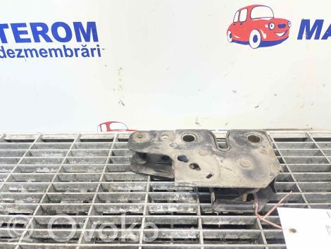 Volkswagen Polo IV 9N3 Serrure de capot 