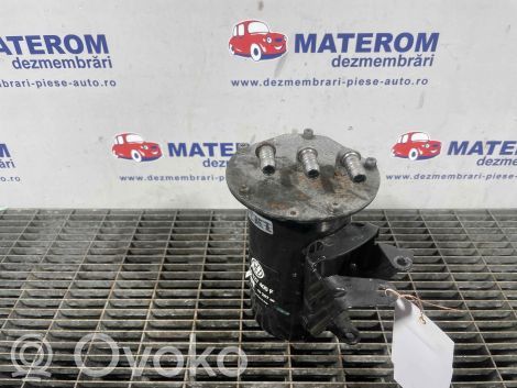Volkswagen PASSAT B8 Fuel filter bracket/mount holder 