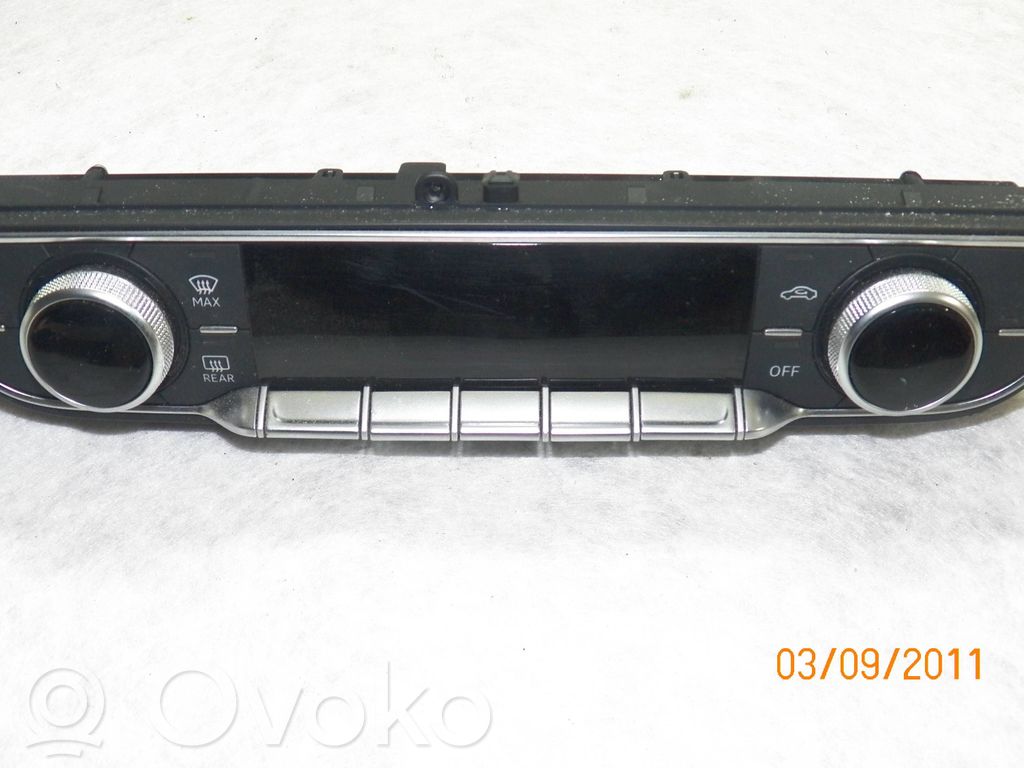 Audi A4 S4 B9 8W Climate control unit 