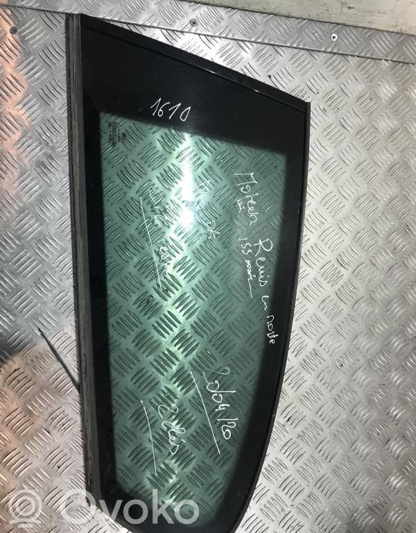 BMW 1 E81 E87 Rear side window 