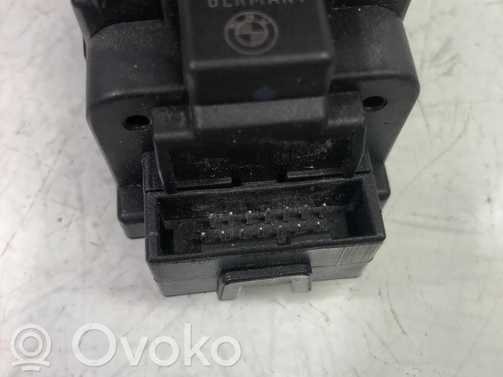 BMW 1 E81 E87 Ignition key card reader 