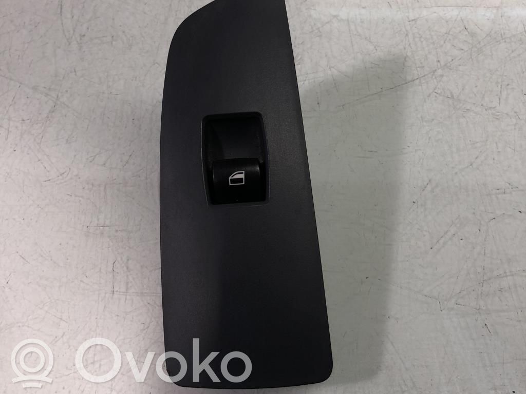 BMW 1 E81 E87 Electric window control switch 