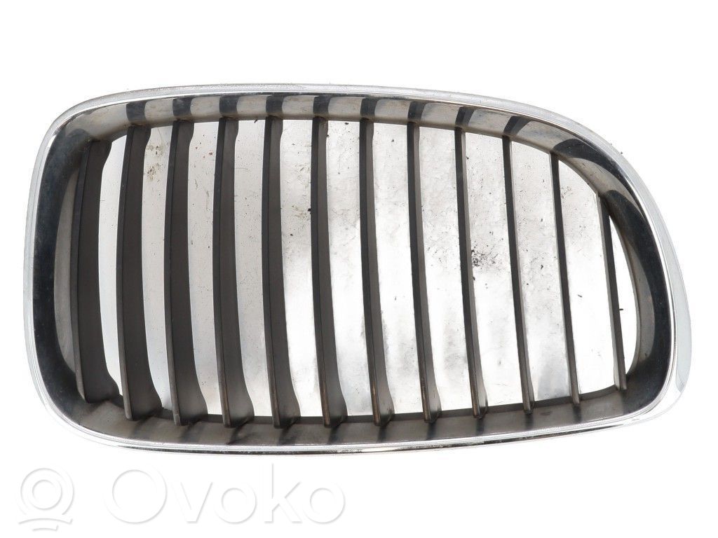 Front bumper upper radiator grill   51137166440